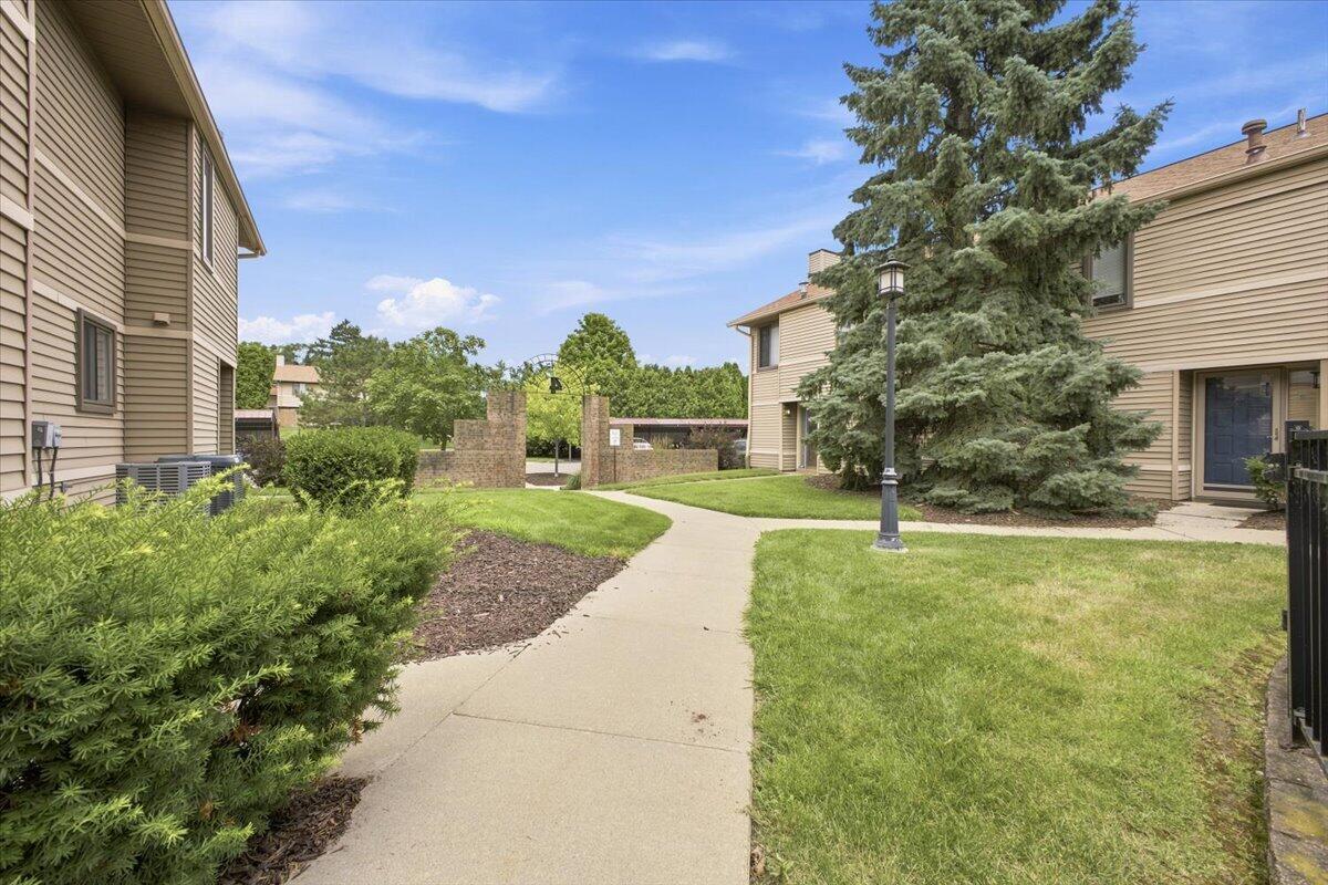 300 Briarcrest Drive Property Photo 40