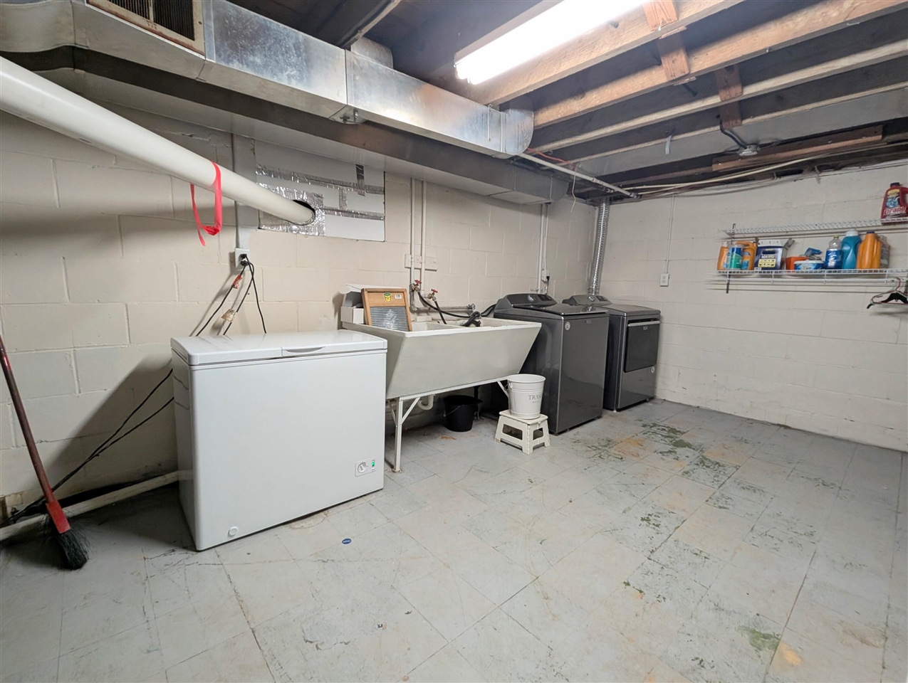 201 Randolph Street Property Photo 21