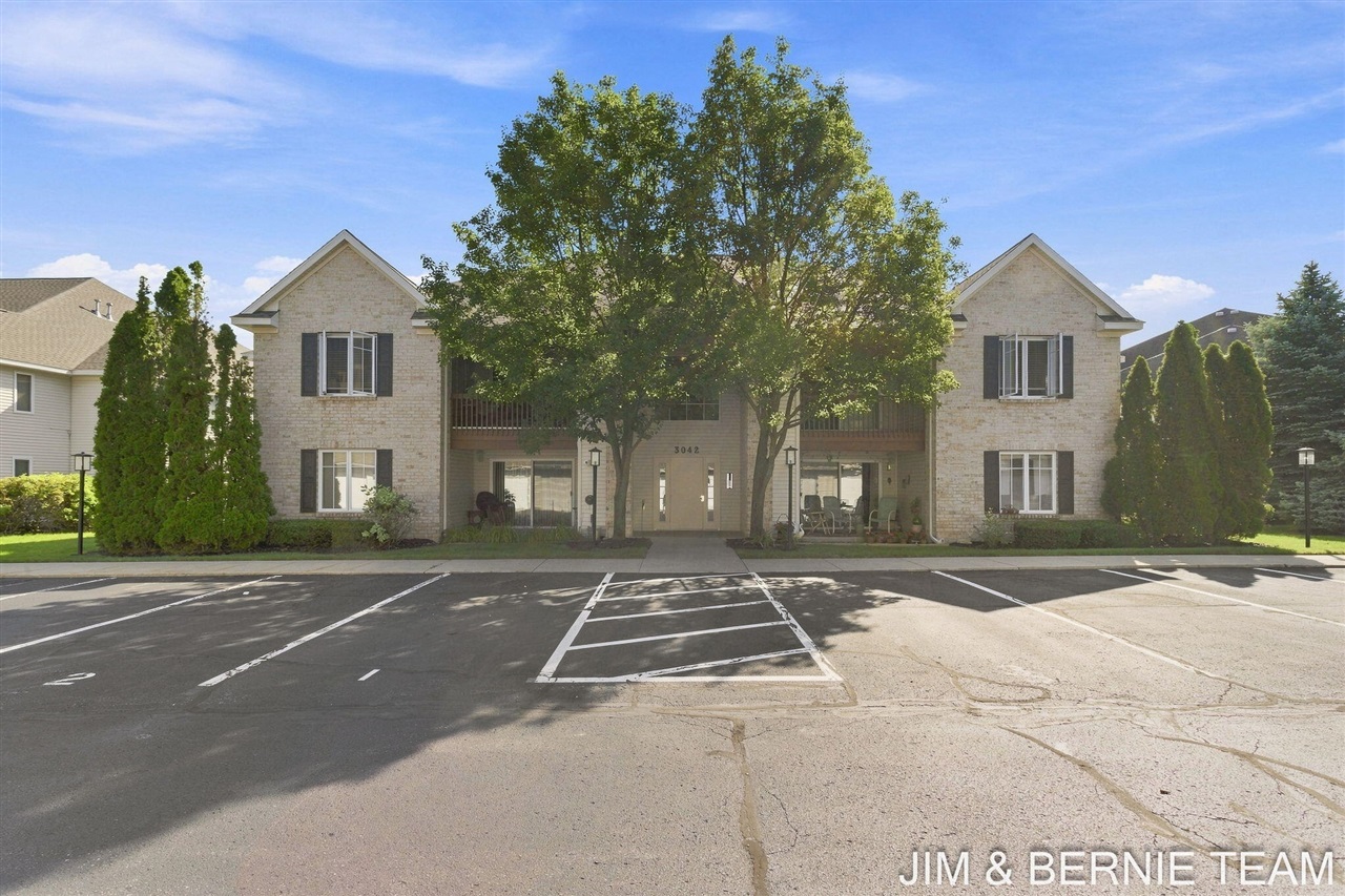 3042 W Crystal Waters Drive Property Photo 1