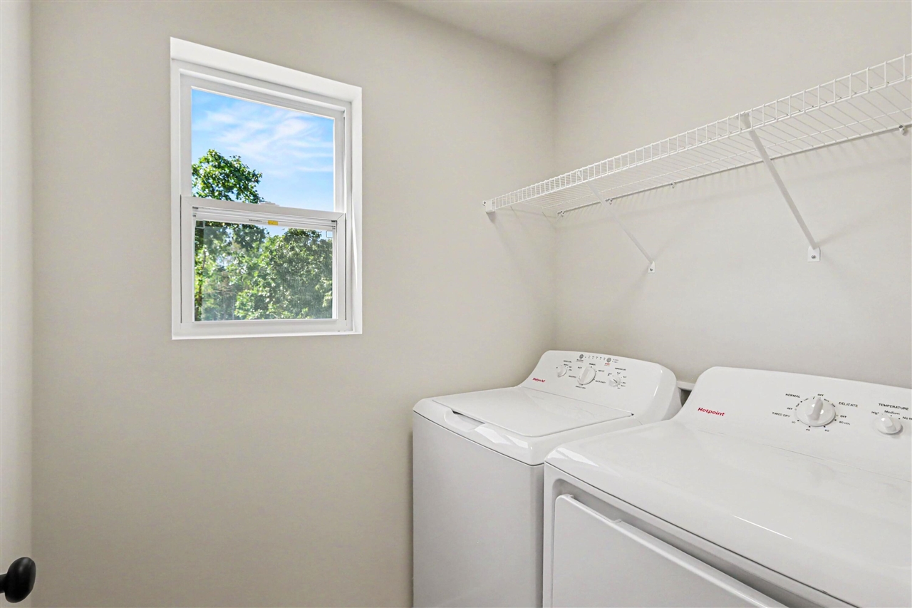 1005 Vertex Circle Property Photo 10
