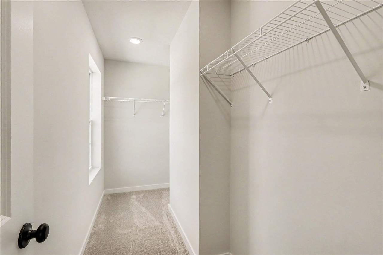 1005 Vertex Circle Property Photo 14