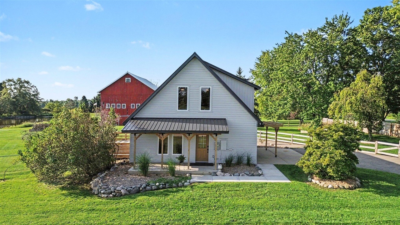 5495 Toles Road Property Photo 1