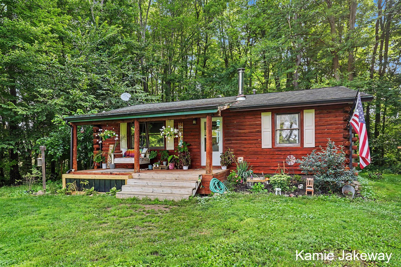 10481 Brown Road Property Photo 3
