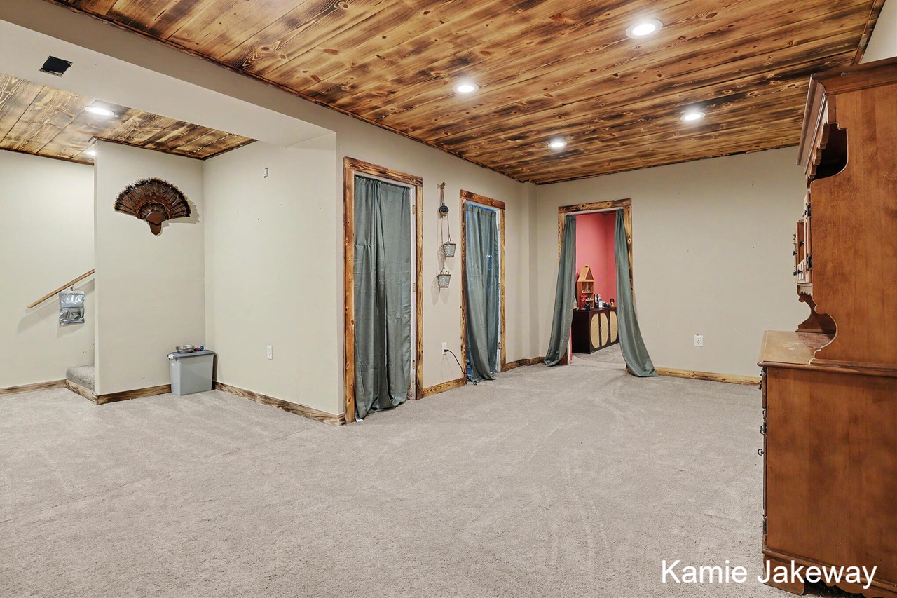 10481 Brown Road Property Photo 17