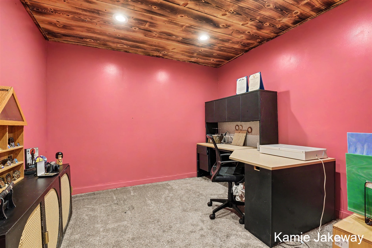 10481 Brown Road Property Photo 19