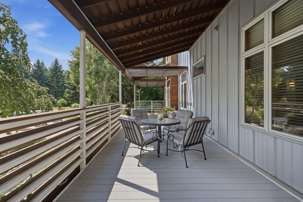 51108 Lake Park Drive Property Photo 14