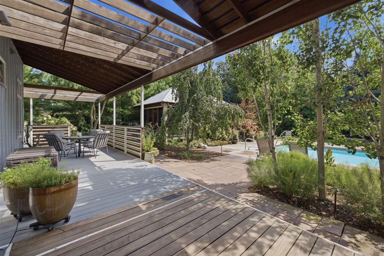 51108 Lake Park Drive Property Photo 16