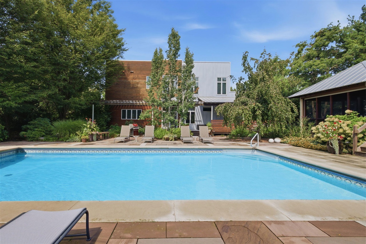 51108 Lake Park Drive Property Photo 17