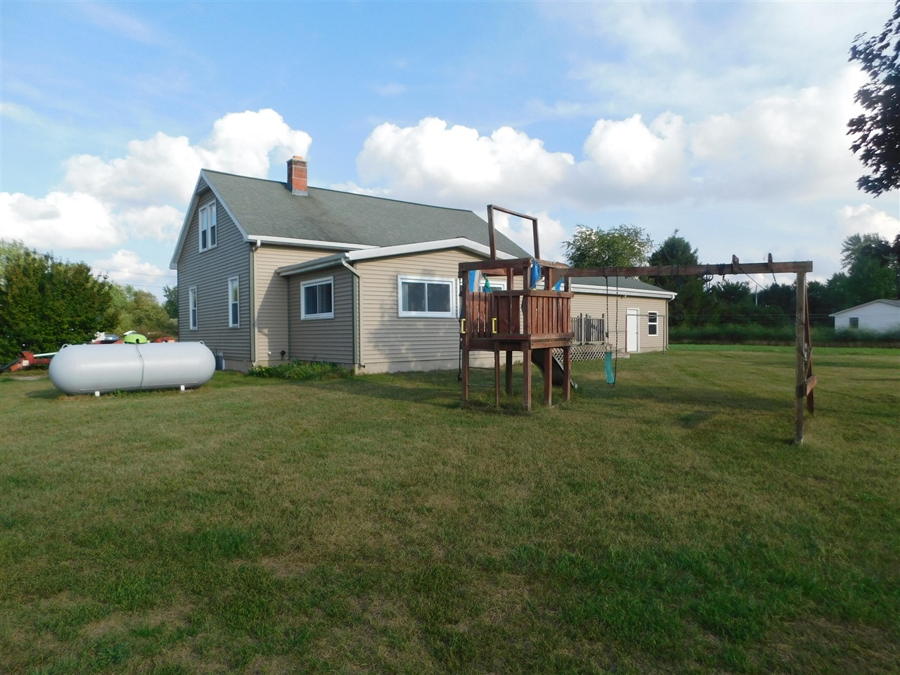 489 S Catalpa Avenue Property Photo 33