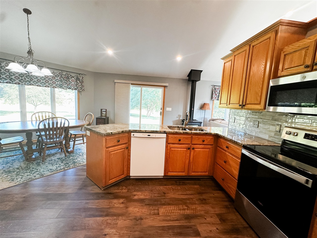 5752 Windsong Drive Property Photo 15