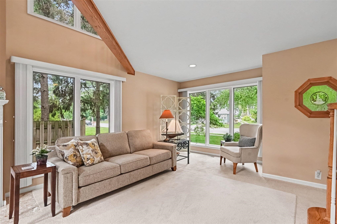 776 North Shore Drive Property Photo 6
