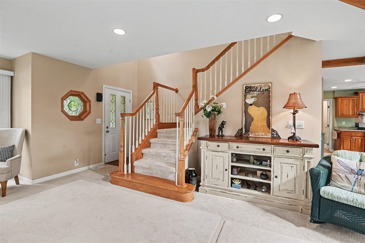 776 North Shore Drive Property Photo 9