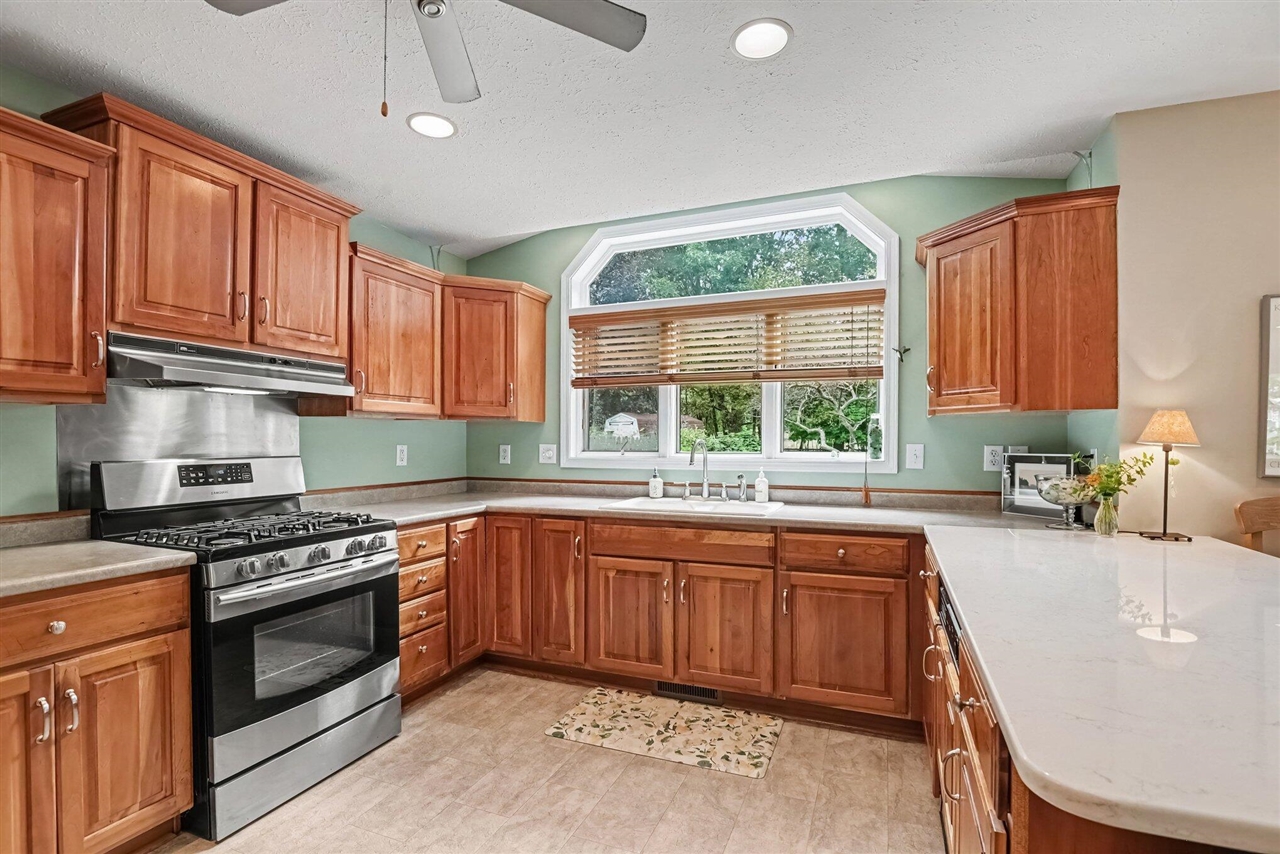 776 North Shore Drive Property Photo 13