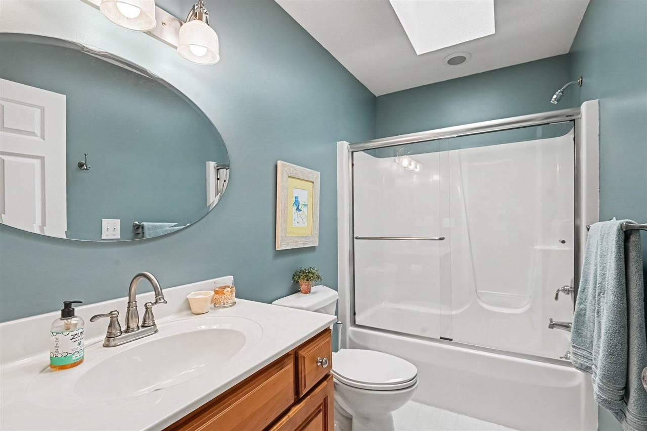 776 North Shore Drive Property Photo 24