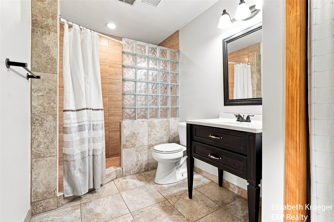 1031 Legacy Drive Property Photo 39