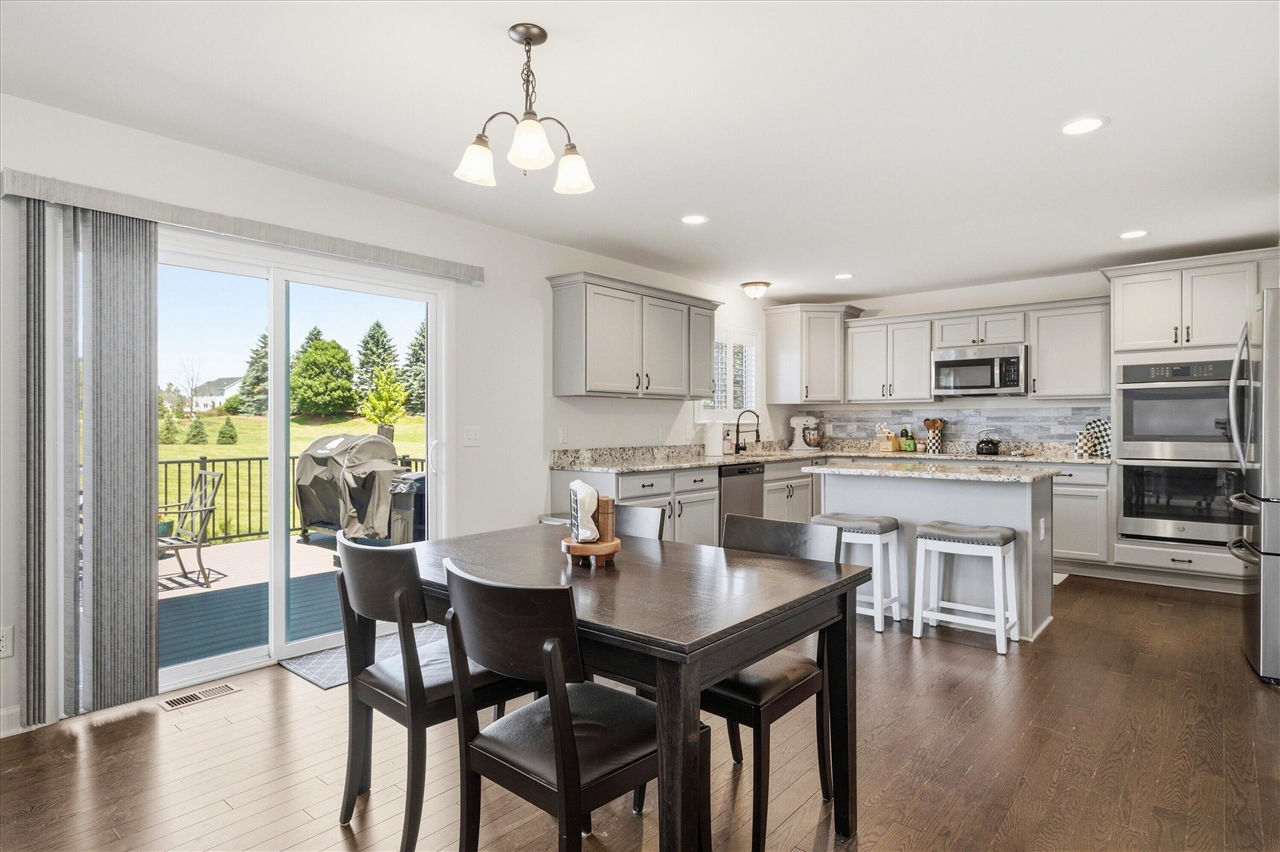 10282 High Meadow Property Photo 15