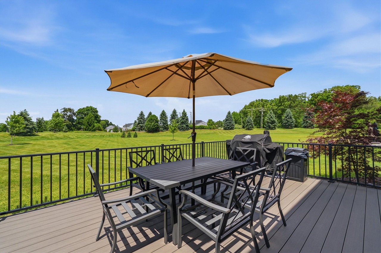 10282 High Meadow Property Photo 46