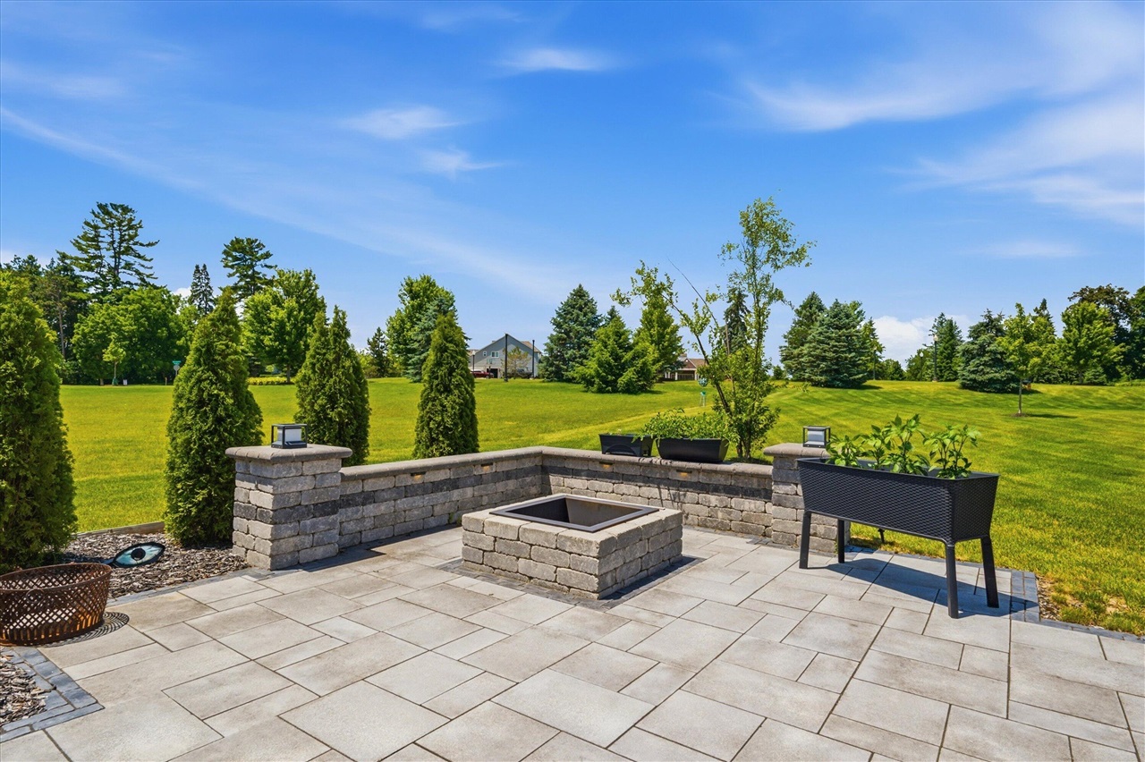10282 High Meadow Property Photo 47