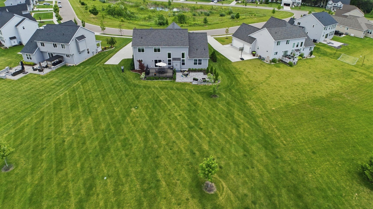 10282 High Meadow Property Photo 57