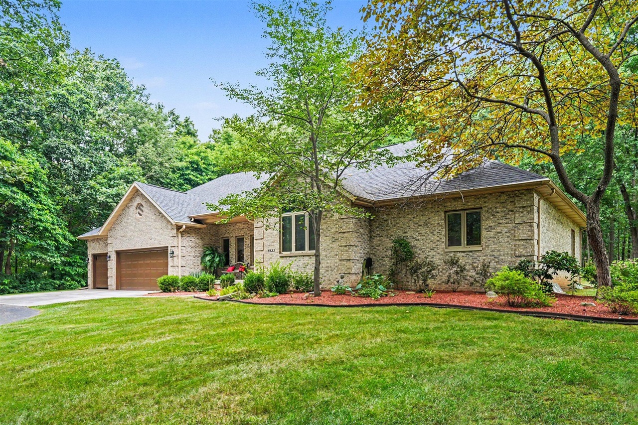 5733 W 450 Road