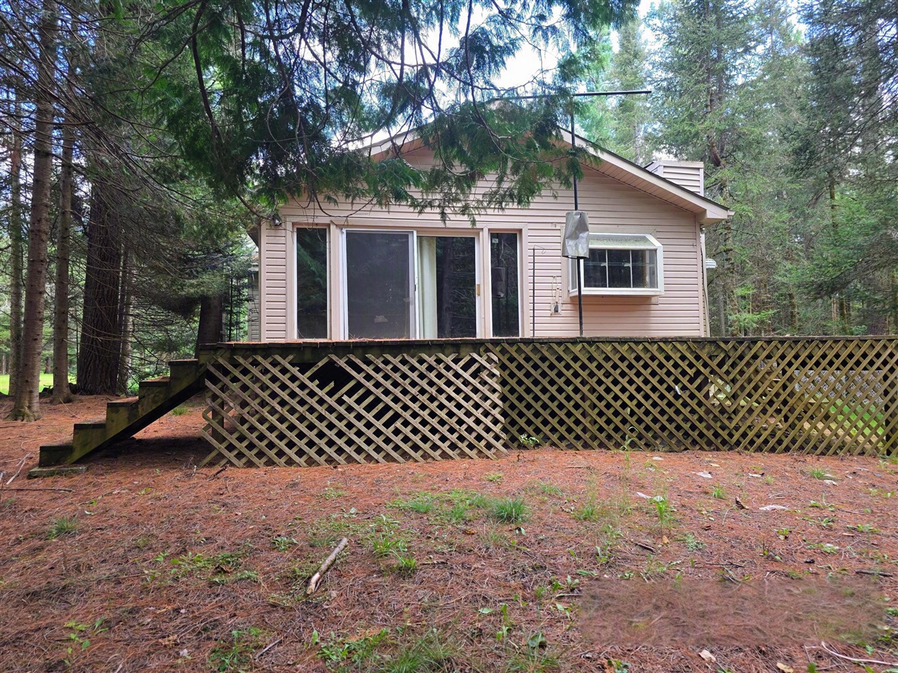 12506 E Shore Drive Property Photo 1