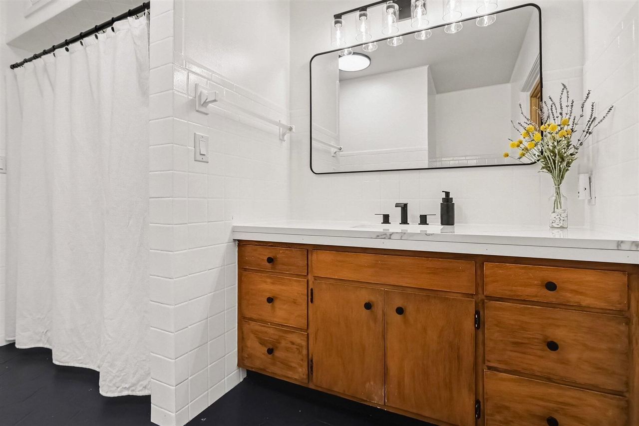 12537 S Wolcott Avenue Property Photo 11