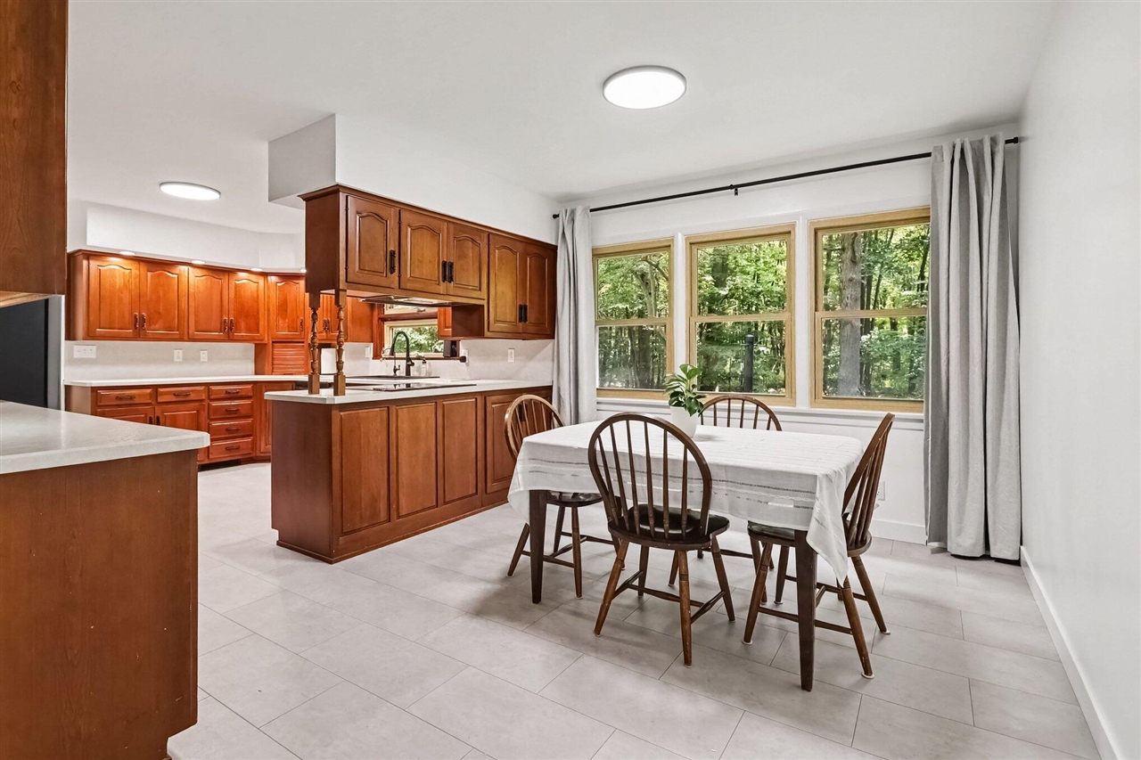 12537 S Wolcott Avenue Property Photo 15