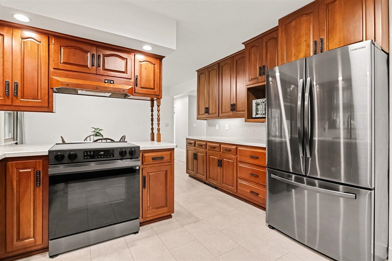 12537 S Wolcott Avenue Property Photo 18