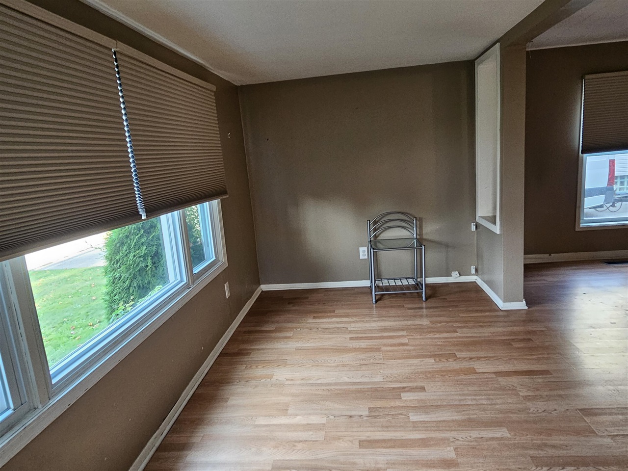 130 E Sycamore Street Property Photo 3