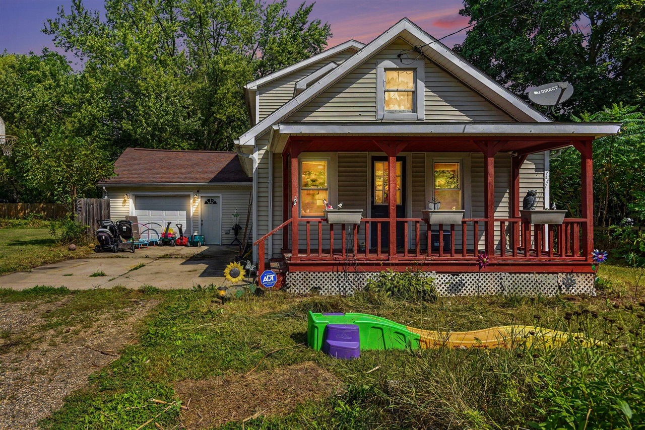 7043 Liggett Street Property Photo 1