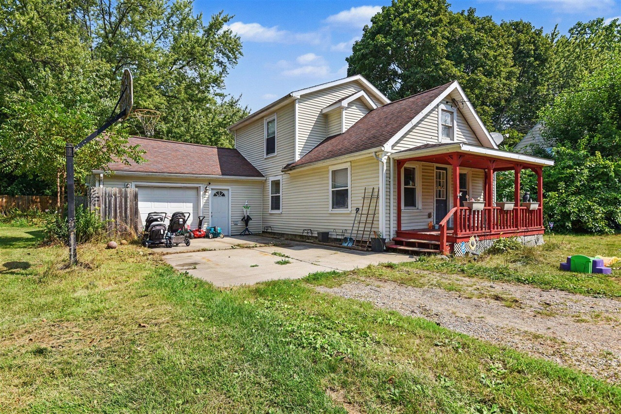 7043 Liggett Street Property Photo 3