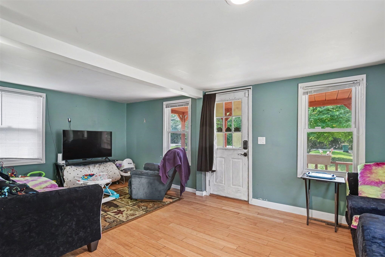7043 Liggett Street Property Photo 19