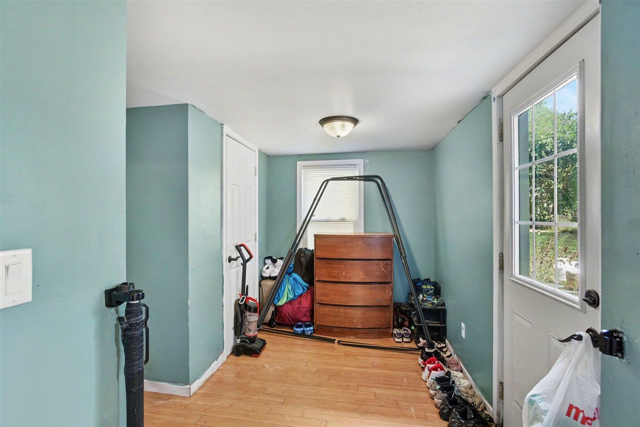 7043 Liggett Street Property Photo 20
