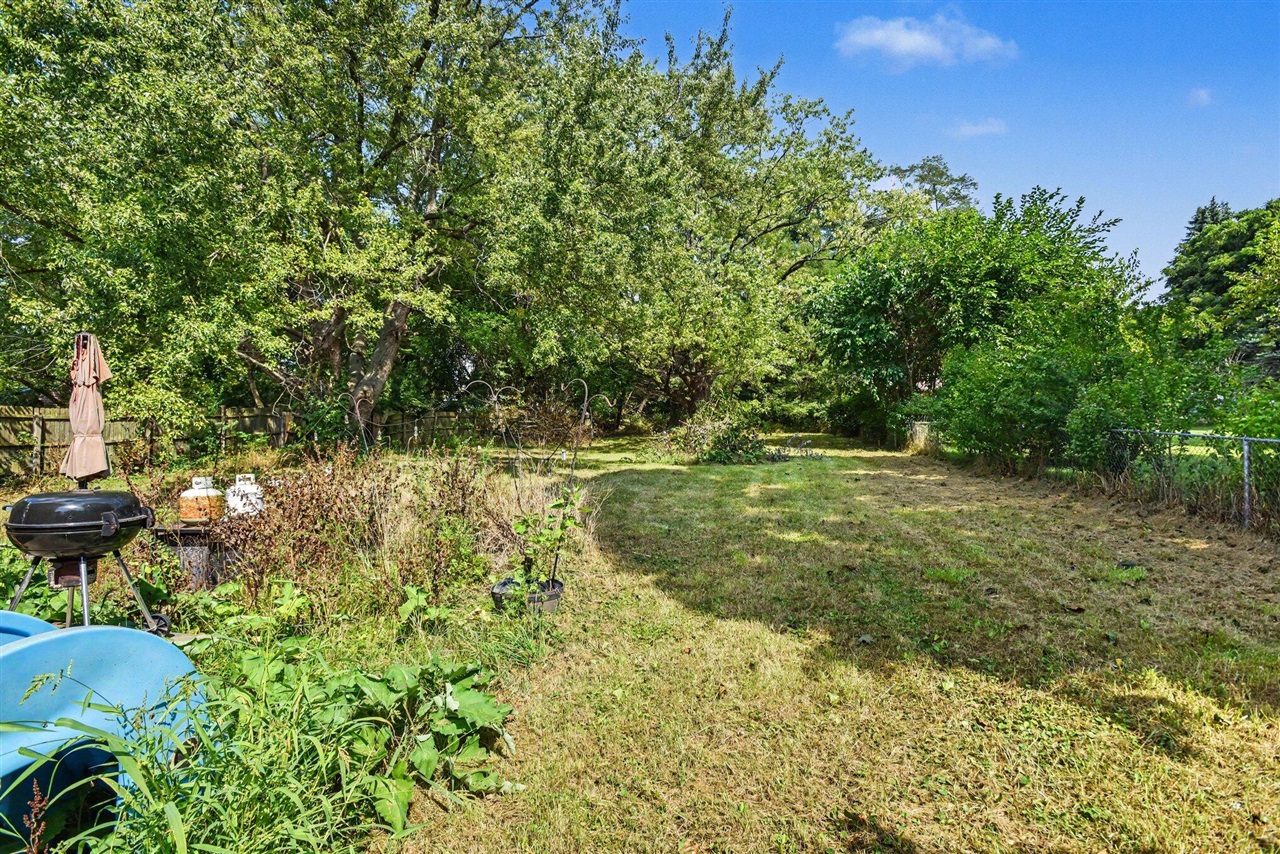 7043 Liggett Street Property Photo 22