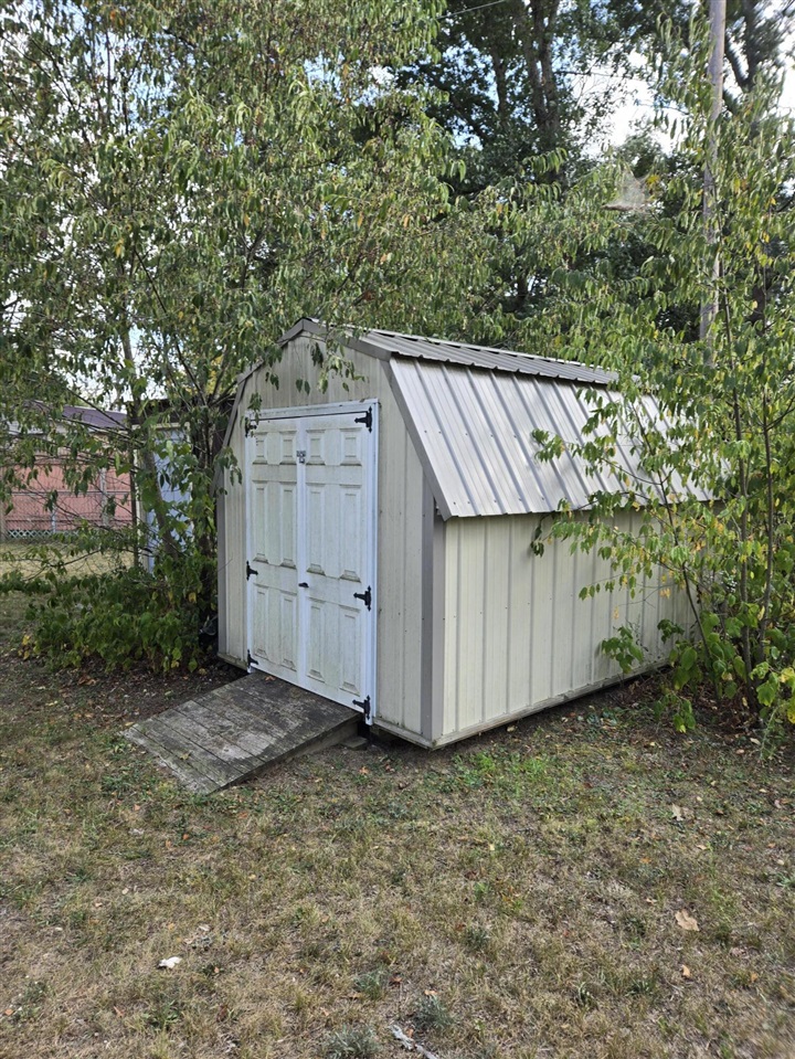 113 E Unity Drive Property Photo 34