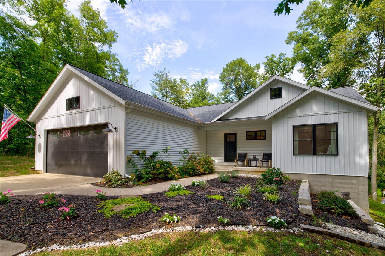 2523 Vanhorn Court Property Photo 1