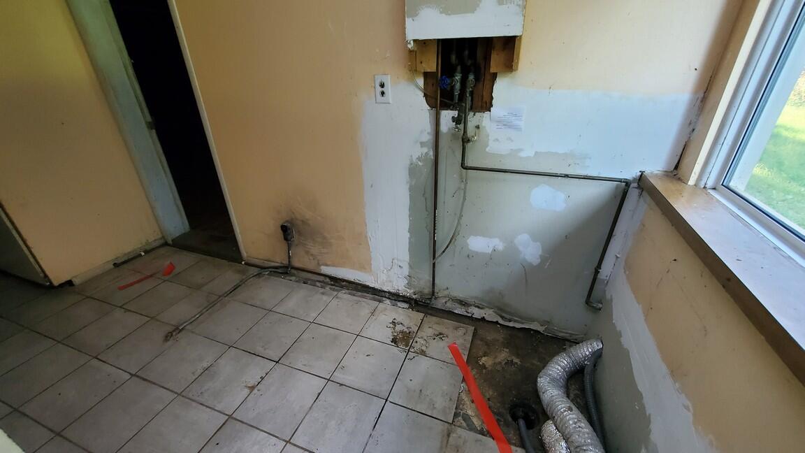 5131 Grand River Drive Property Photo 12
