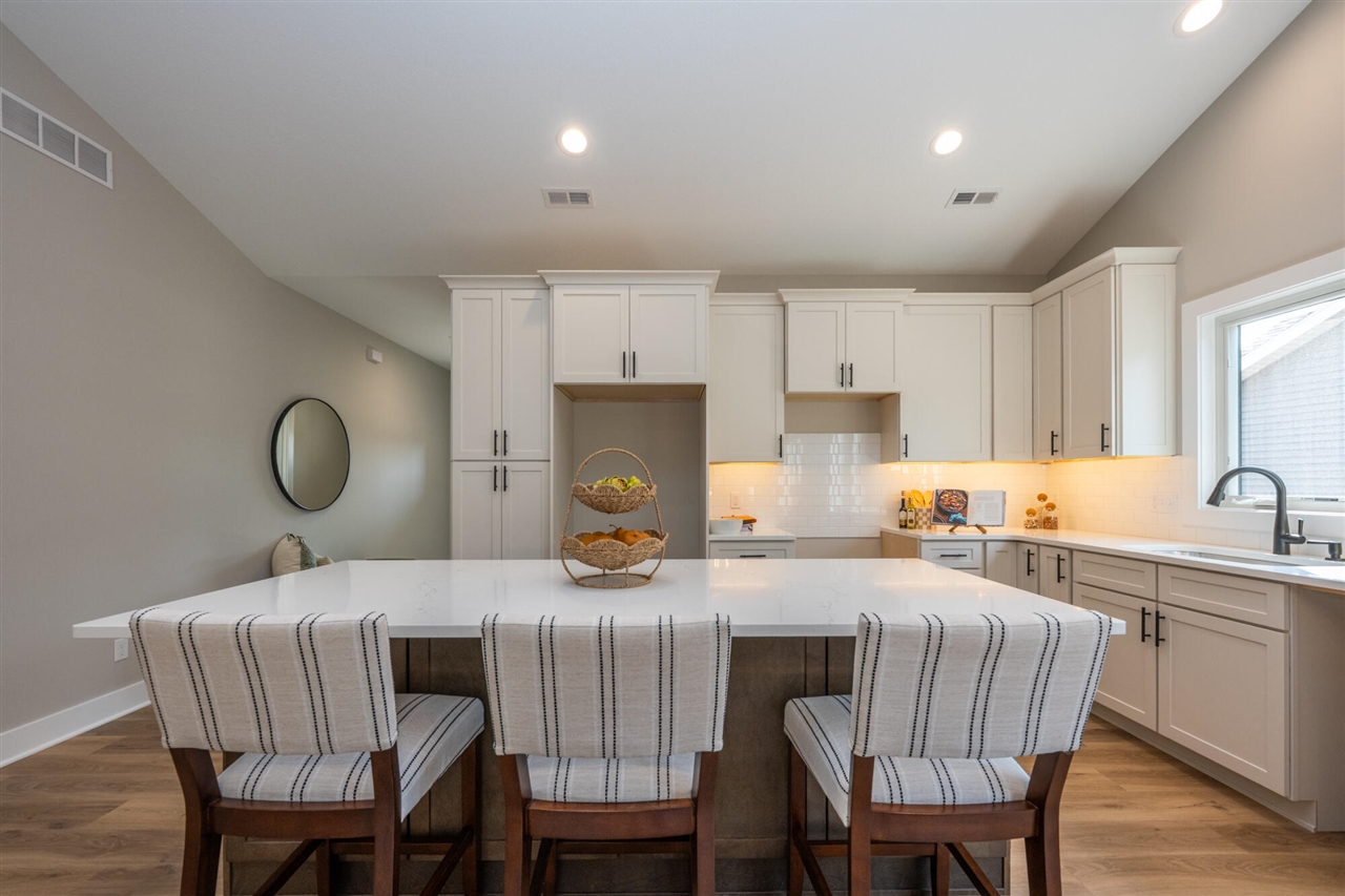 3664 Katherine Lane Property Photo 8