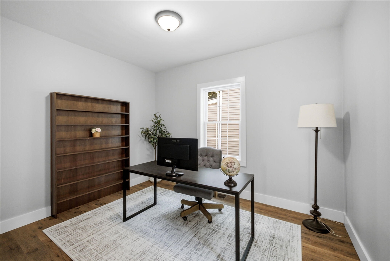 511 Oak Street Property Photo 8