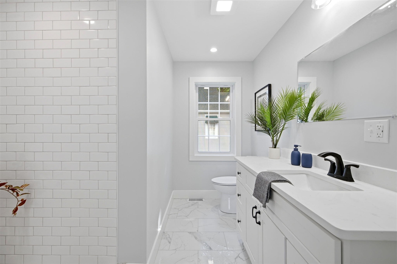 511 Oak Street Property Photo 15