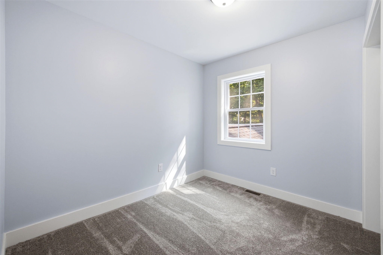 511 Oak Street Property Photo 17