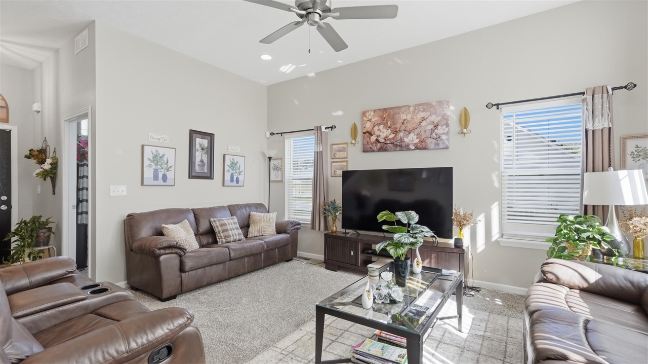 1530 Thimbleberry Lane Property Photo 6