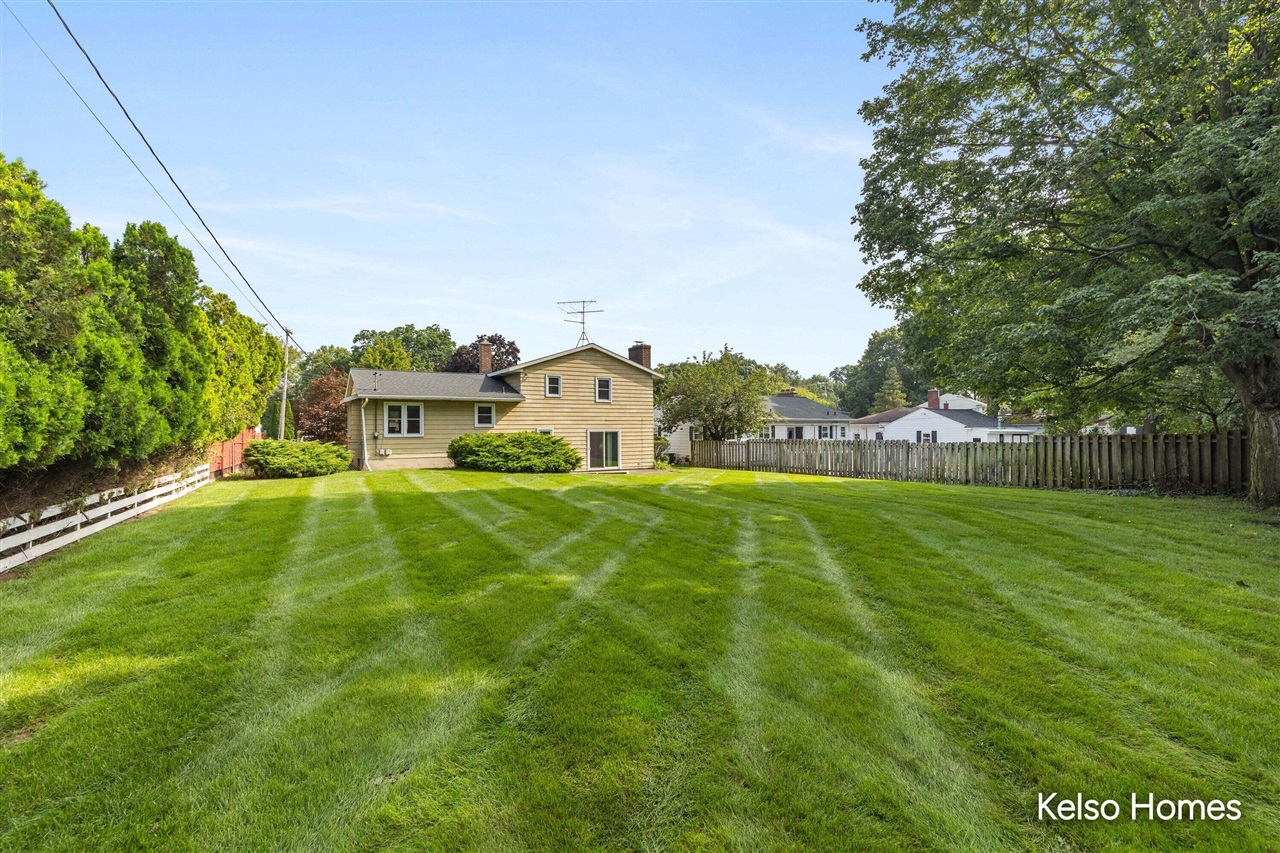 1704 Millbank Street Property Photo 23