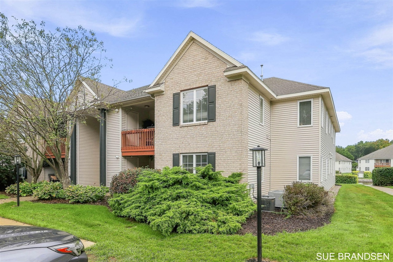 3122 W Crystal Waters Drive Property Photo 1