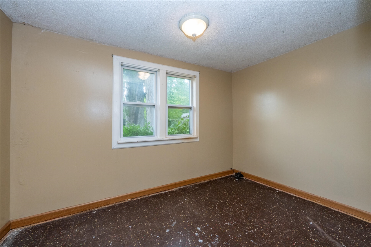 4960 Paw Paw Lake Road Property Photo 11
