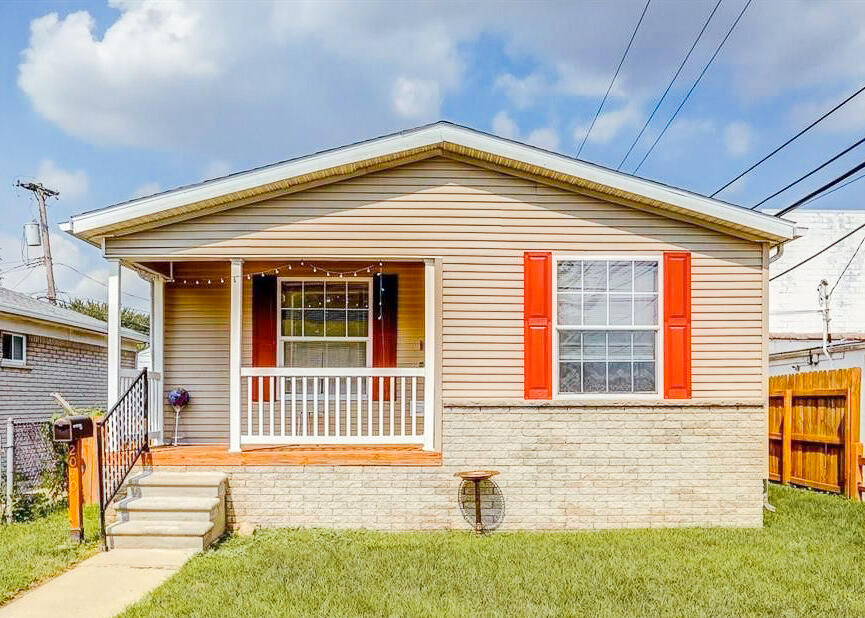2040 Reo Avenue Property Photo 1