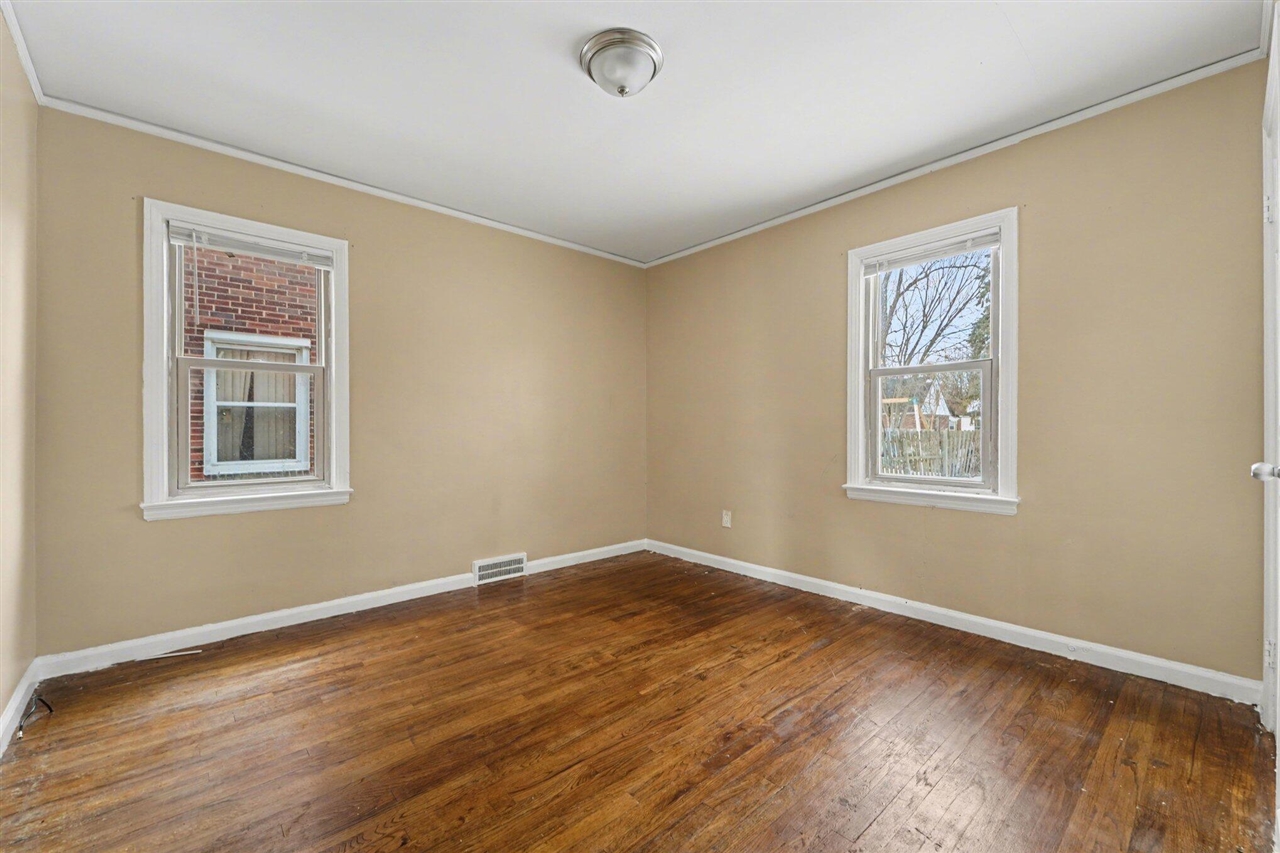 12511 Riad Street Property Photo 9