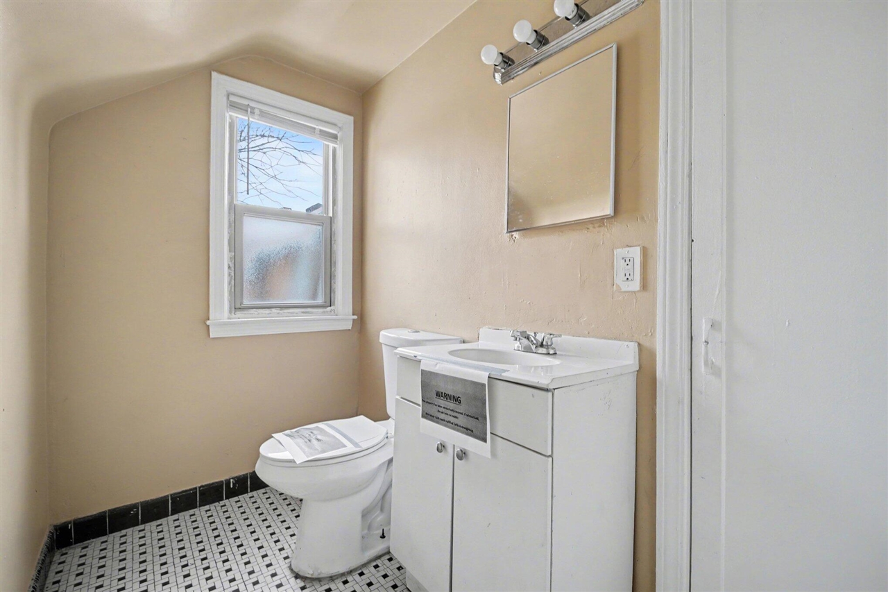 12511 Riad Street Property Photo 12