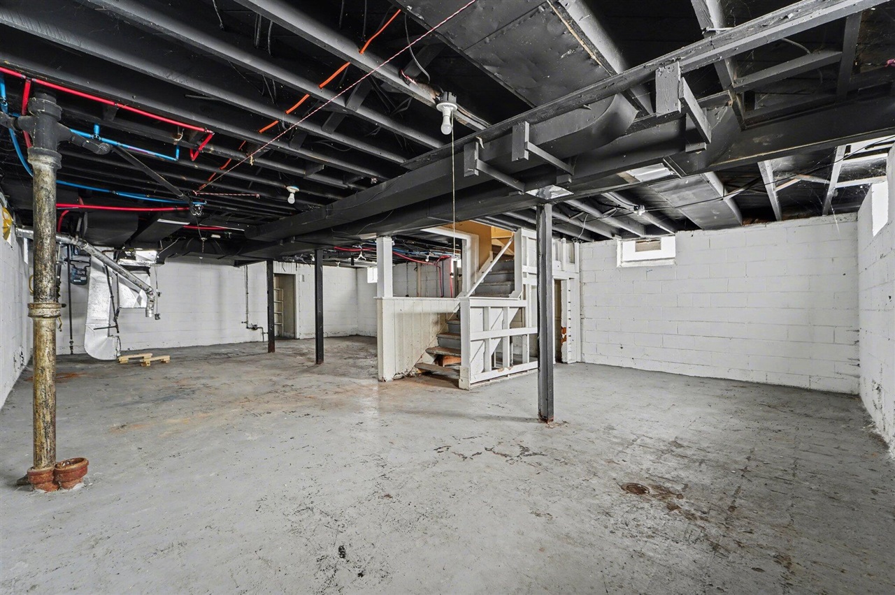 12511 Riad Street Property Photo 13