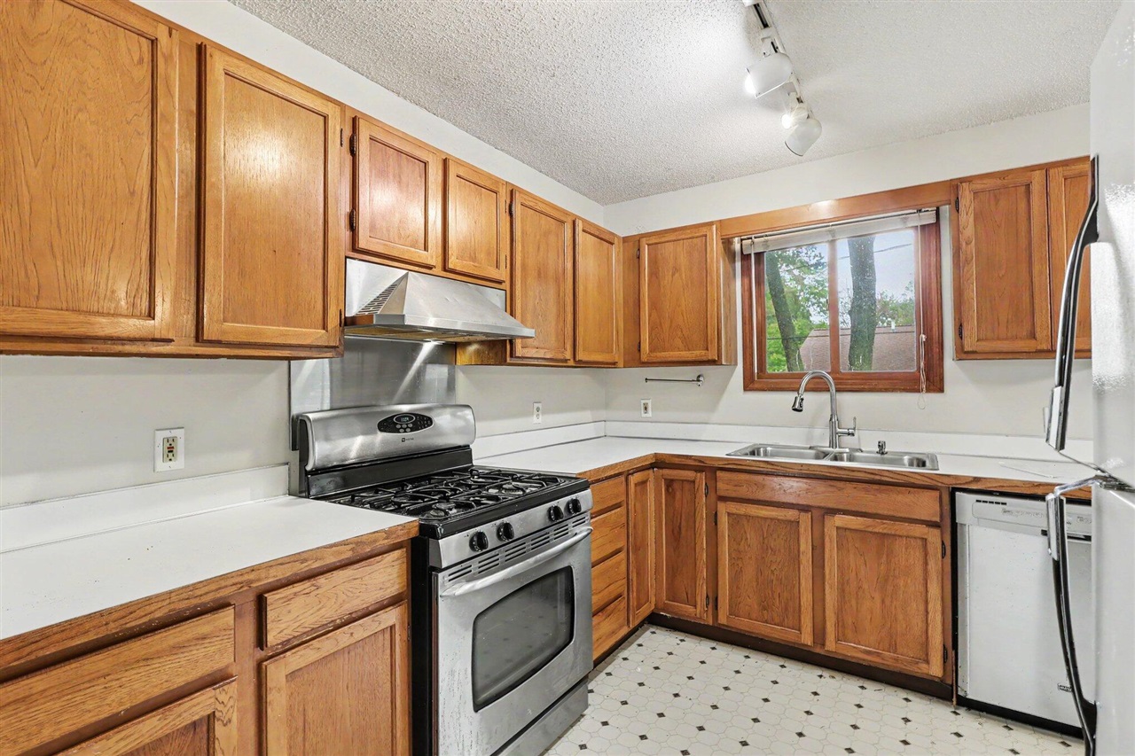3320 Germaine Road Property Photo 17